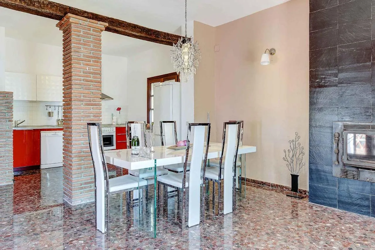 Villa Lizar Фрихилиана